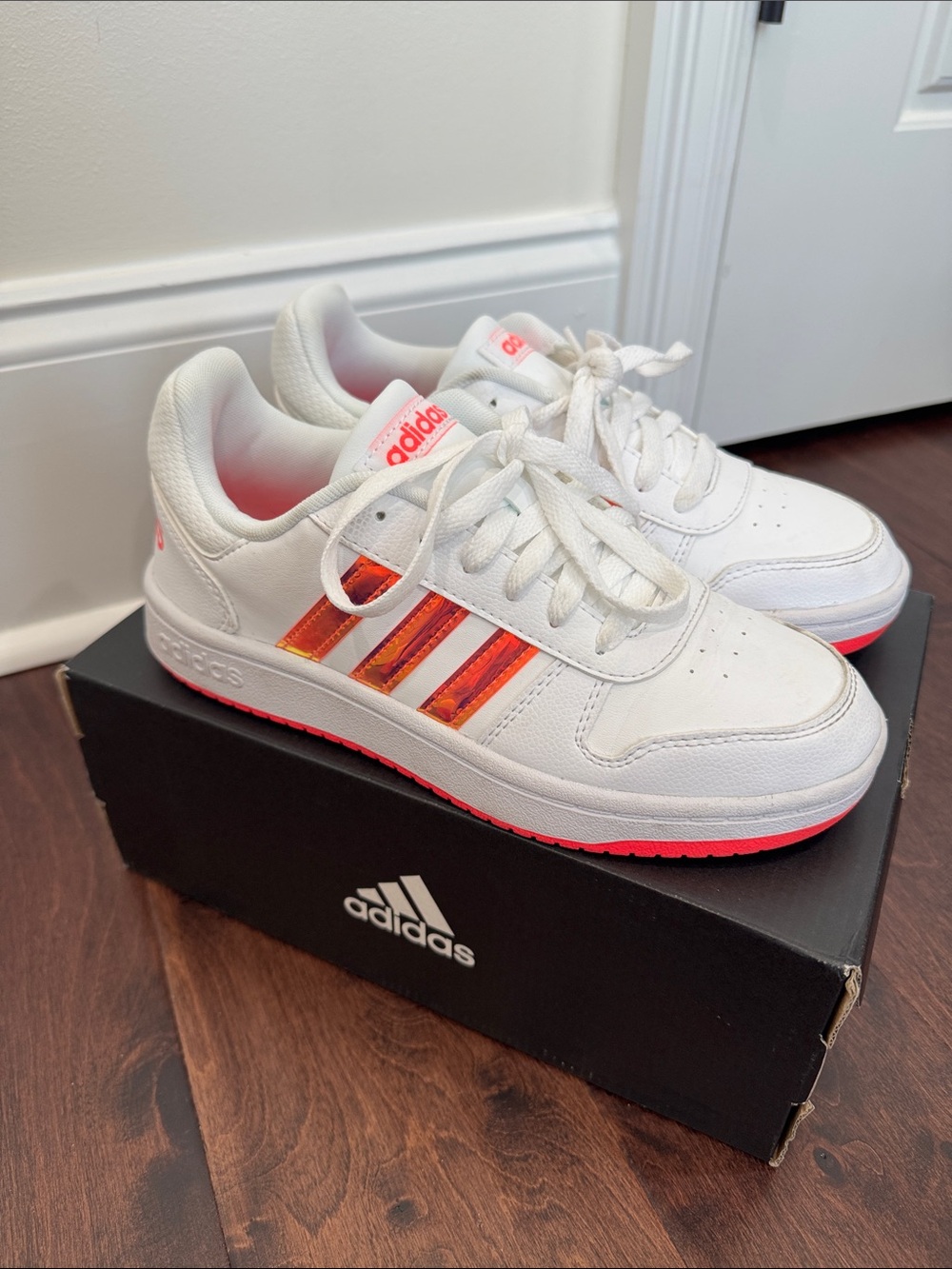 Adidas Hoops 2.0 K Court Sneakers Casual Style Limited Edition Shoes, Youth 5.5 - Picture 3 of 8